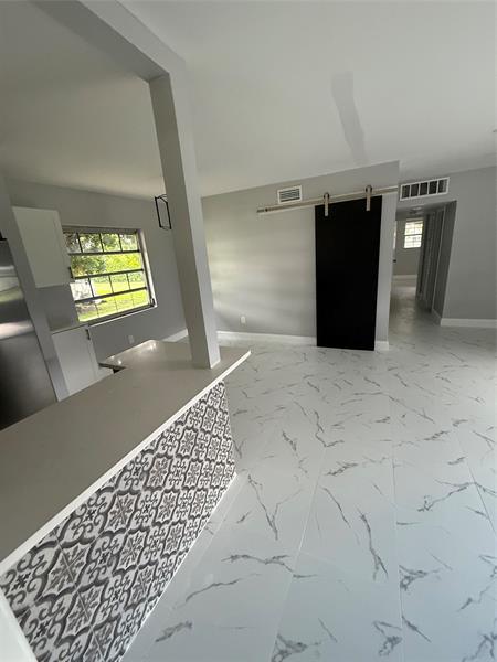 Image 17 of 22 For 7510 51st Ter