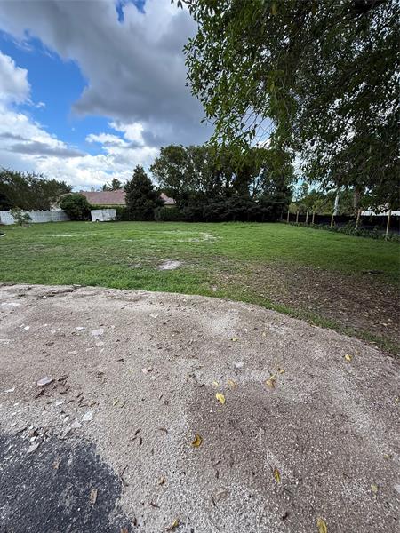 Image 21 of 22 For 7510 51st Ter