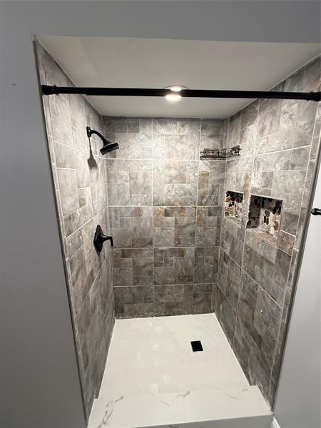 Image 6 of 22 For 7510 51st Ter