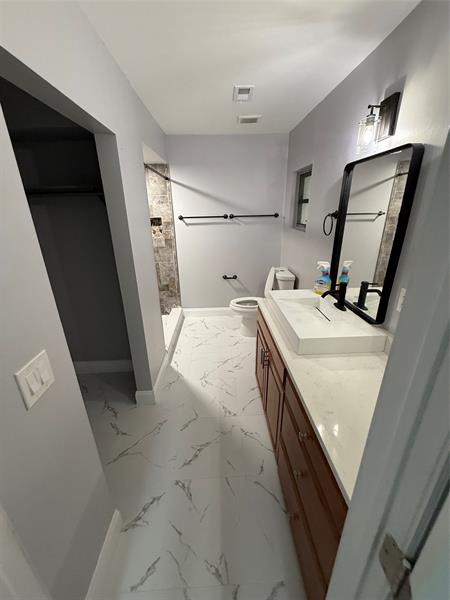 Image 9 of 22 For 7510 51st Ter