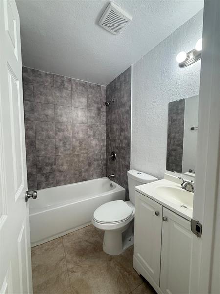 Image 12 of 25 For 630 81st Ter