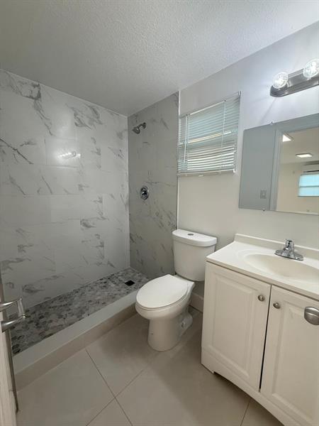 Image 18 of 25 For 630 81st Ter