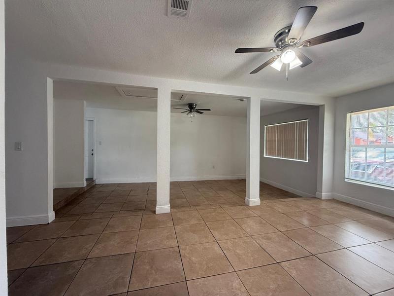 Image 4 of 25 For 630 81st Ter