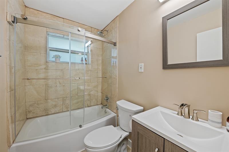 Image 17 of 20 For 1813 10th Ct