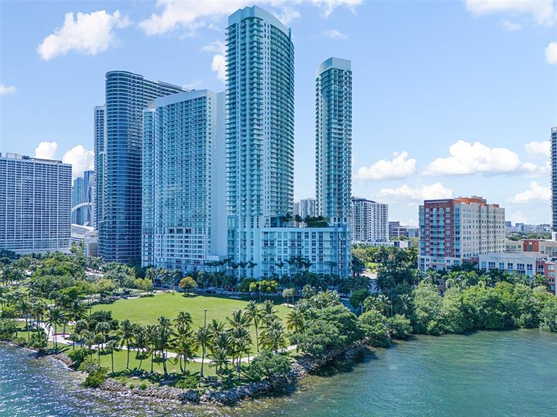 Image 23 of 36 For 1900 Bayshore Dr  706