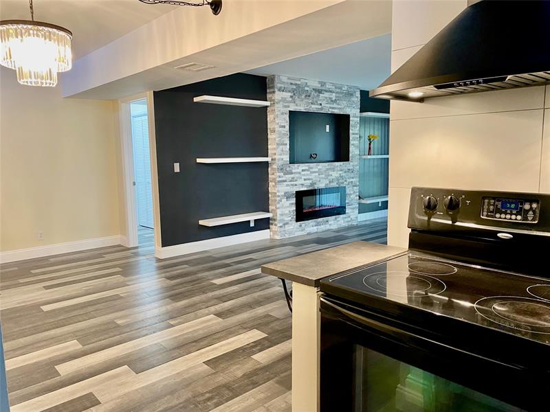 Image 3 of 8 For 636 13th St  17