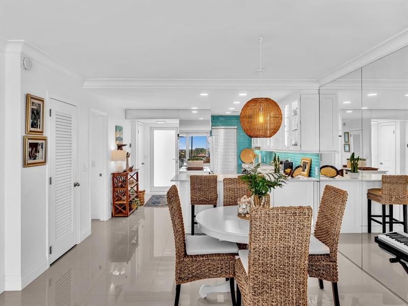 Image 28 of 81 For 3100 Ocean Boulevard  712