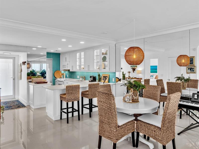 Image 29 of 81 For 3100 Ocean Boulevard  712