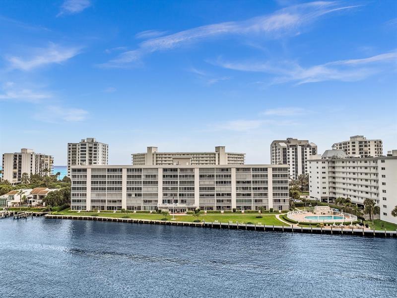 Image 72 of 81 For 3100 Ocean Boulevard  712
