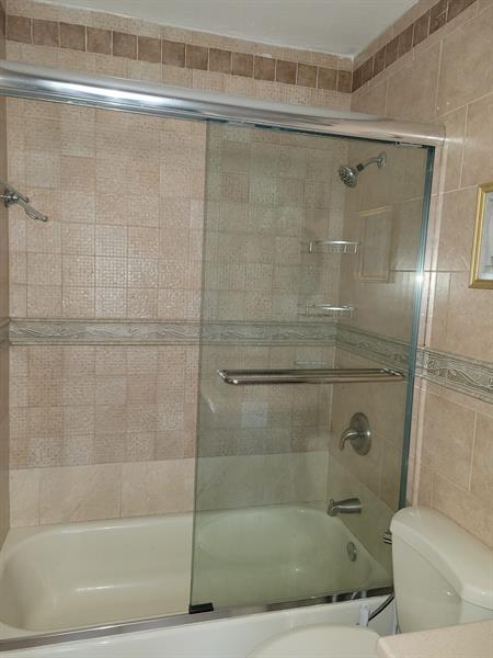 Image 8 of 8 For 1275 35th St  61b