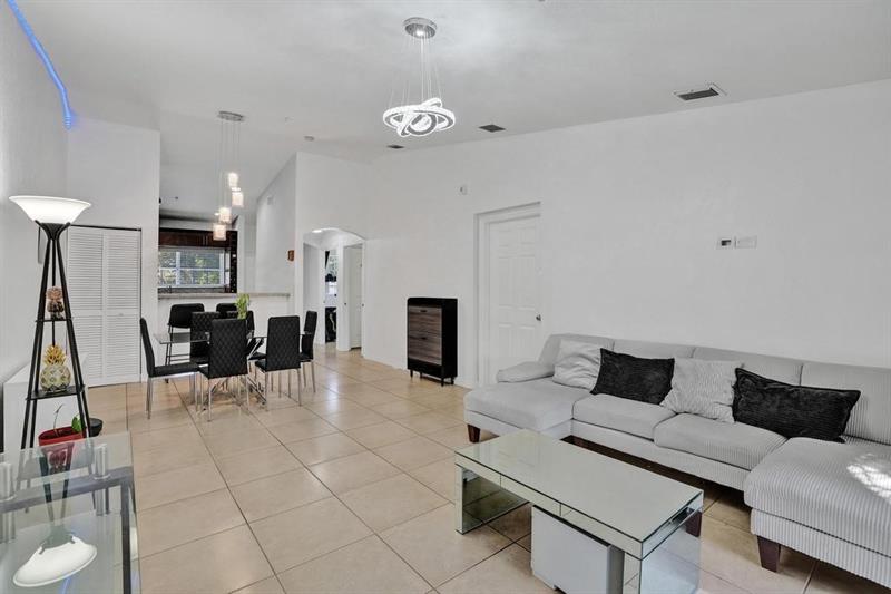 Image 10 of 31 For 3866 48th Ave