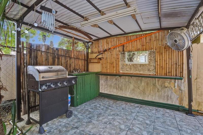 Image 22 of 31 For 3866 48th Ave