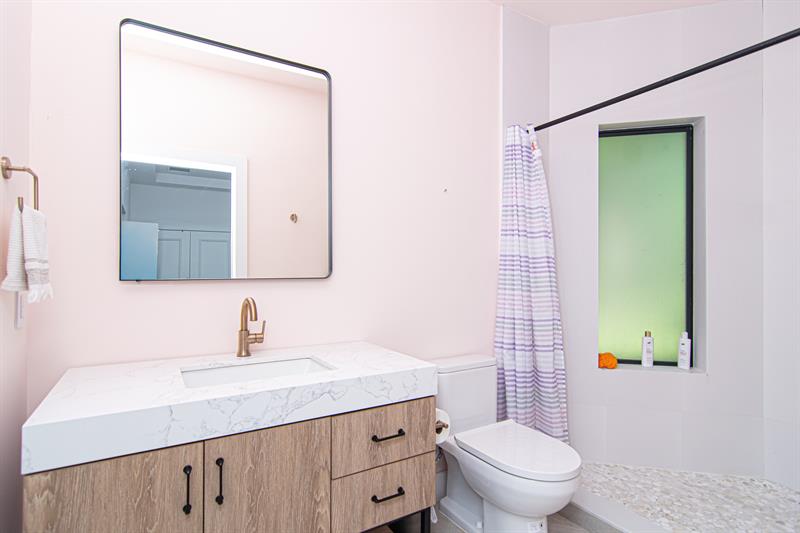 Image 35 of 62 For 8208 Twin Lake Drive