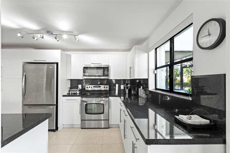 Image 53 of 62 For 16051 Blatt Blvd  101