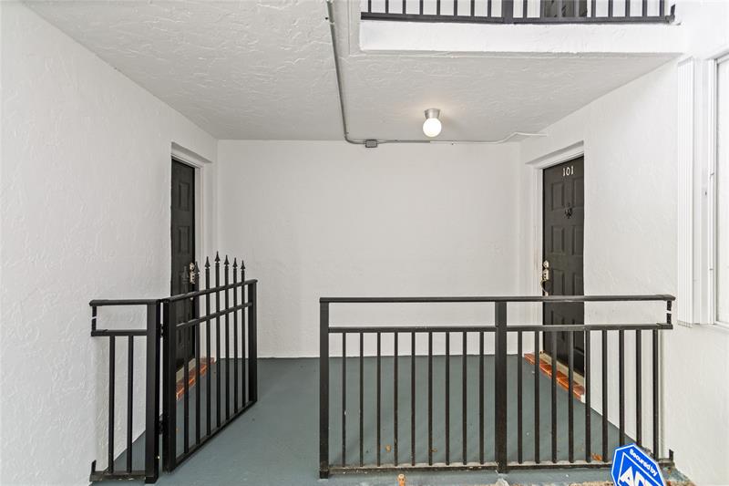 Image 58 of 62 For 16051 Blatt Blvd  101