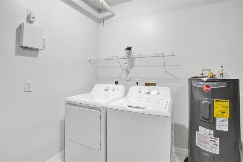 Image 32 of 36 For 2107 10th Ave  806