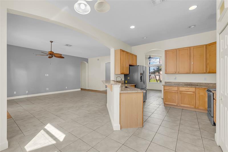 Image 10 of 55 For 1038 Fisherman Ave