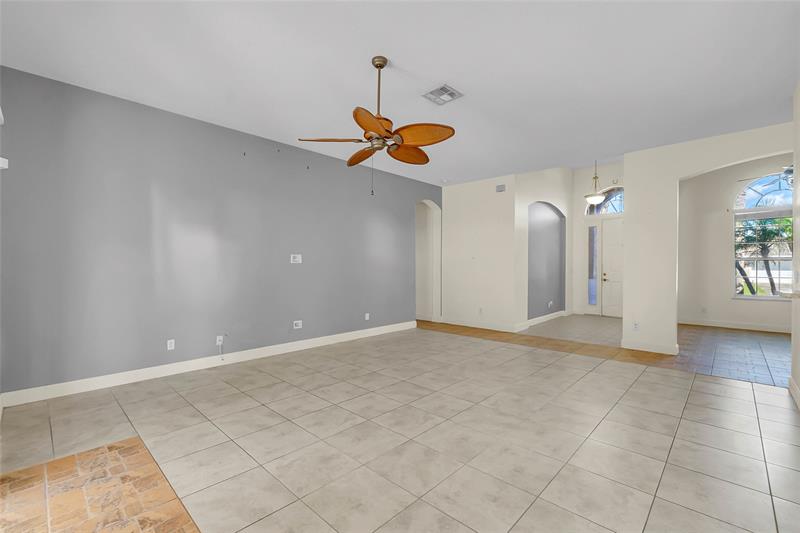 Image 12 of 55 For 1038 Fisherman Ave