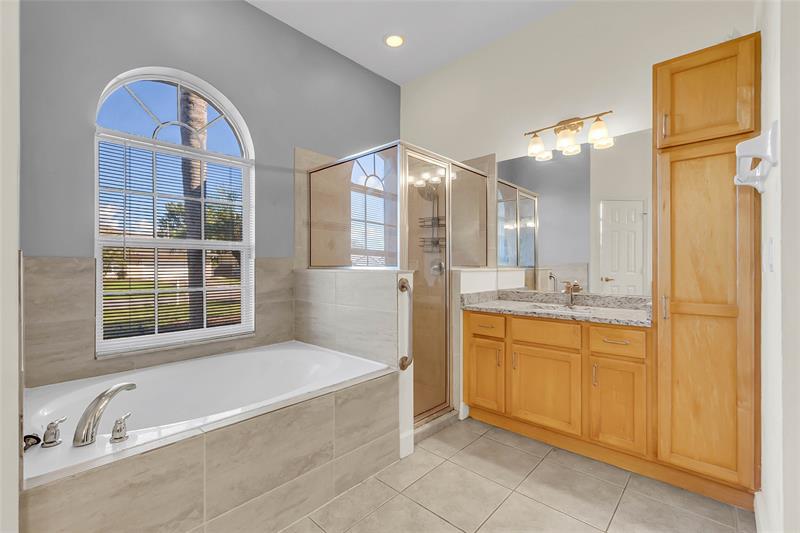 Image 22 of 55 For 1038 Fisherman Ave