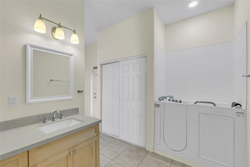 Image 29 of 55 For 1038 Fisherman Ave