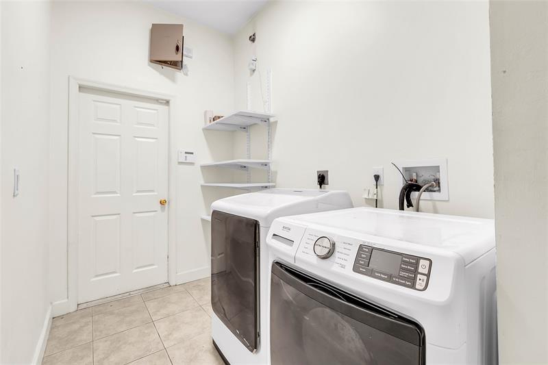 Image 31 of 55 For 1038 Fisherman Ave