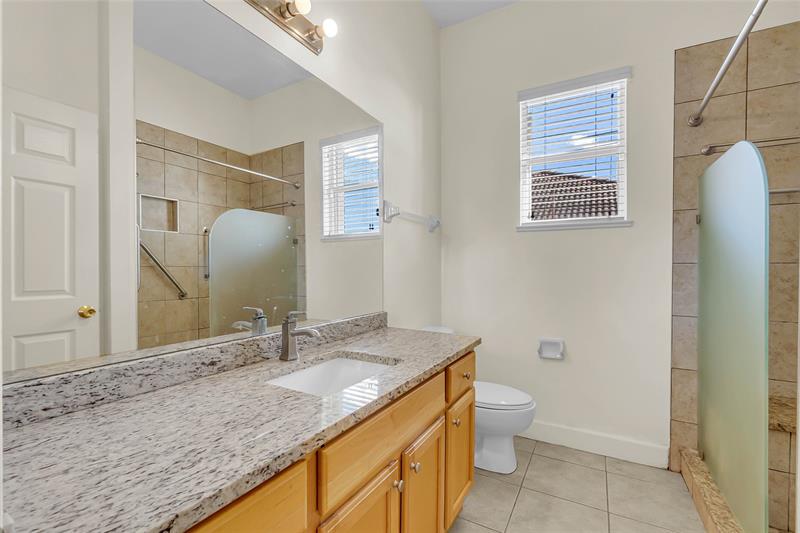 Image 34 of 55 For 1038 Fisherman Ave