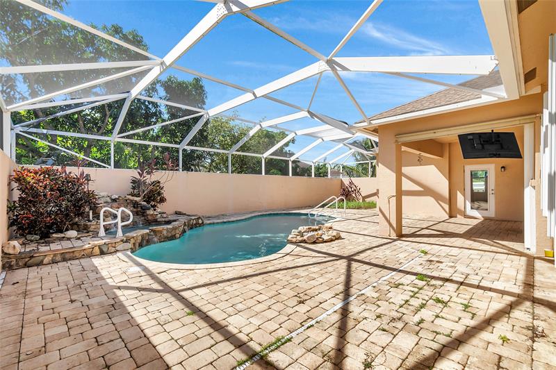 Image 39 of 55 For 1038 Fisherman Ave