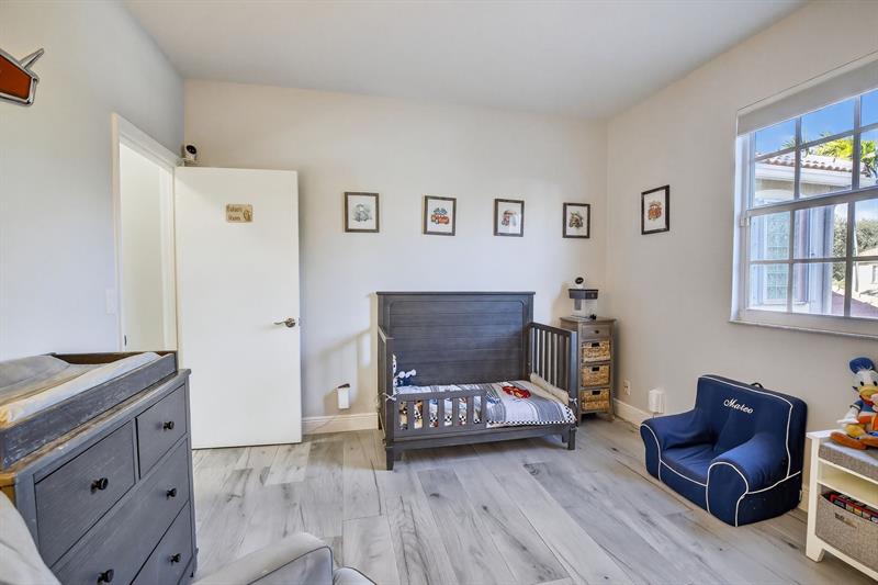 Image 21 of 60 For 1291 Sorrento Dr  1291