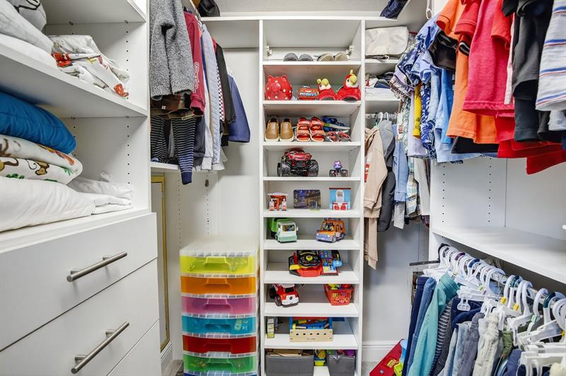 Image 22 of 60 For 1291 Sorrento Dr  1291