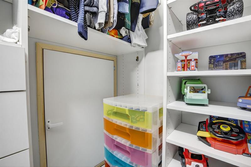 Image 23 of 60 For 1291 Sorrento Dr  1291