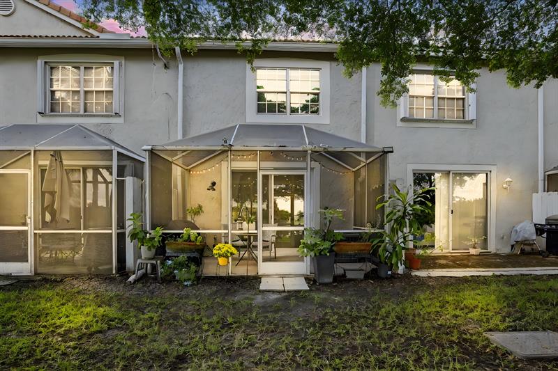 Image 46 of 60 For 1291 Sorrento Dr  1291