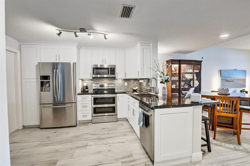 Image 7 of 60 For 1291 Sorrento Dr  1291