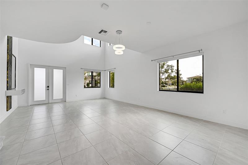 Image 5 of 34 For 10780 Oceano Way