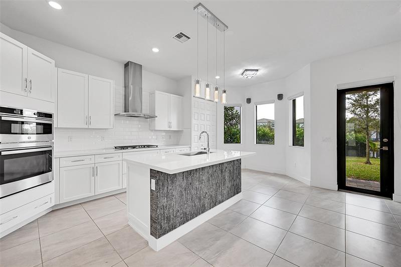 Image 8 of 34 For 10780 Oceano Way