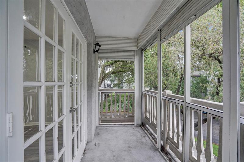 Image 15 of 17 For 7554 Stirling Rd  201