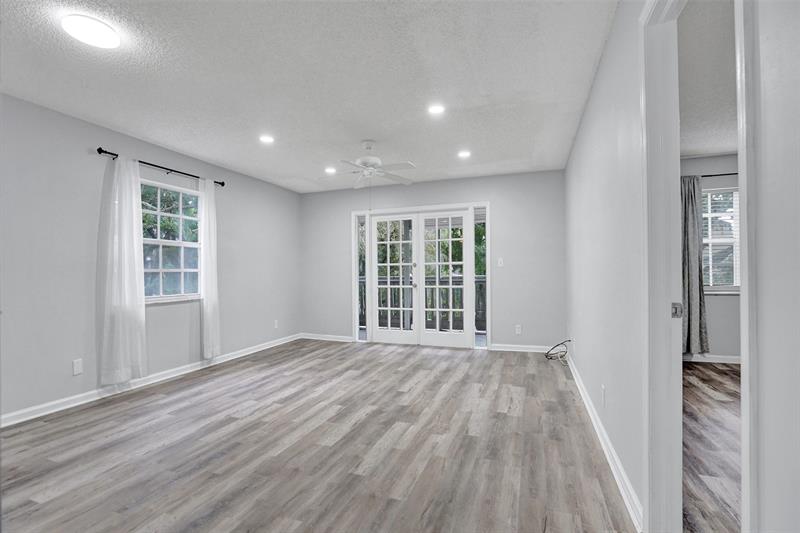 Image 3 of 17 For 7554 Stirling Rd  201