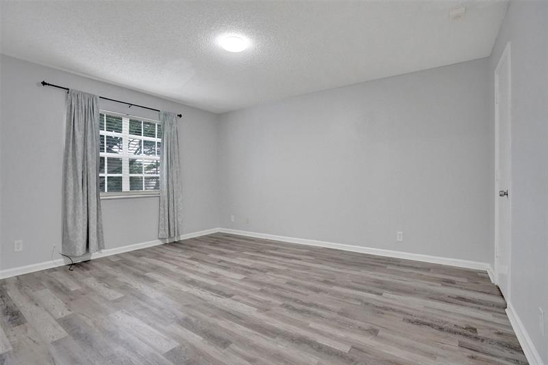 Image 8 of 17 For 7554 Stirling Rd  201