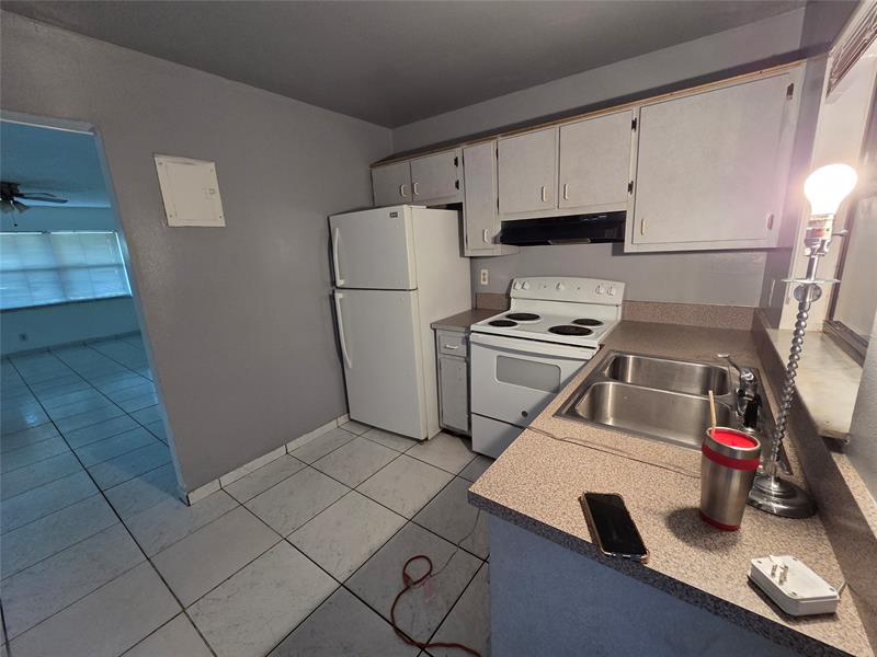 Image 20 of 25 For 5204 15th Ct