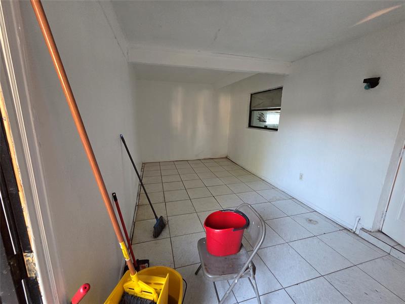 Image 25 of 25 For 5204 15th Ct