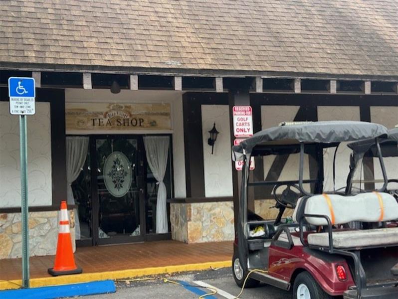 Image 22 of 36 For 3720 Inverrary Dr  1t