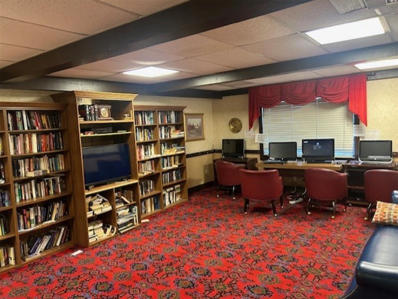 Image 25 of 36 For 3720 Inverrary Dr  1t