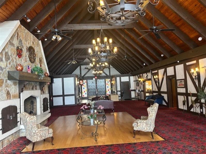 Image 26 of 36 For 3720 Inverrary Dr  1t