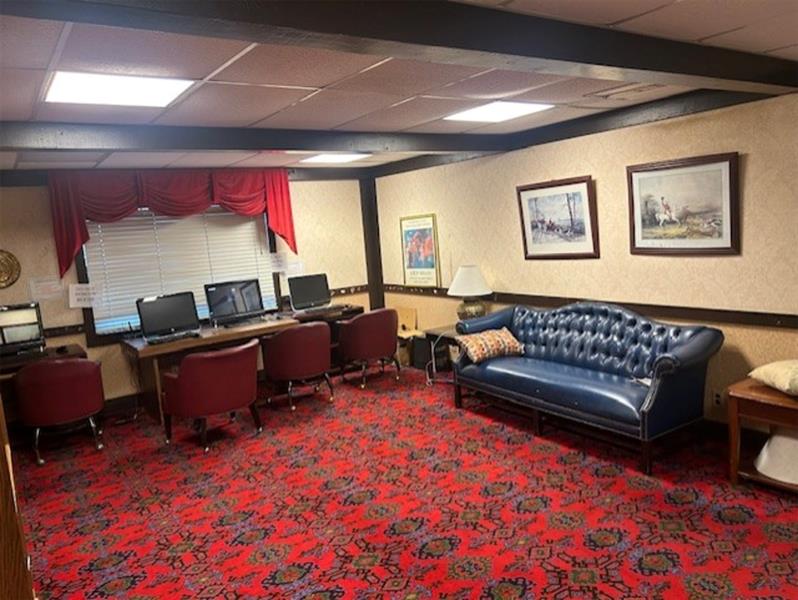 Image 31 of 36 For 3720 Inverrary Dr  1t