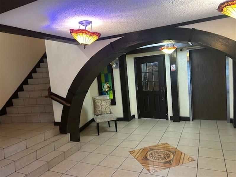 Image 36 of 36 For 3720 Inverrary Dr  1t