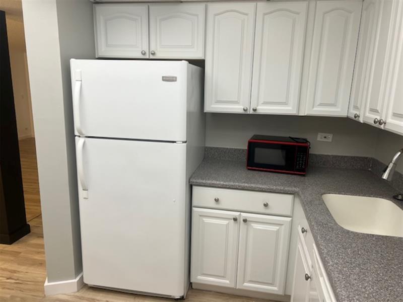 Image 6 of 36 For 3720 Inverrary Dr  1t