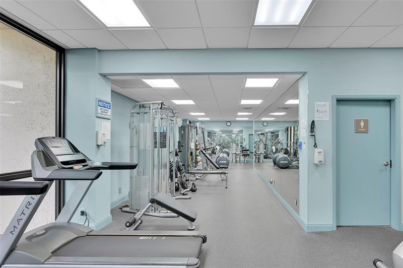 Image 37 of 59 For 4900 Ocean Blvd  802