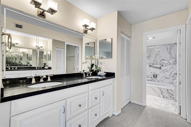 Image 4 of 59 For 4900 Ocean Blvd  802