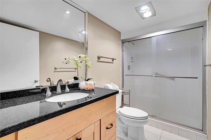 Image 49 of 59 For 4900 Ocean Blvd  802