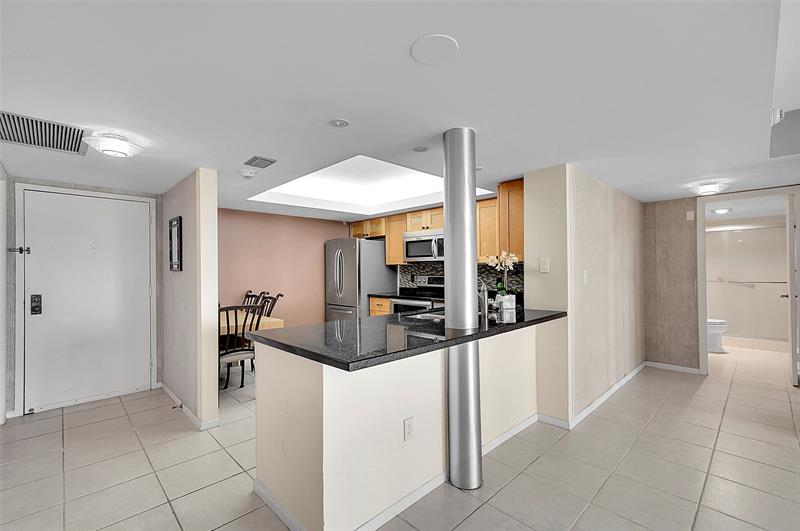 Image 51 of 59 For 4900 Ocean Blvd  802