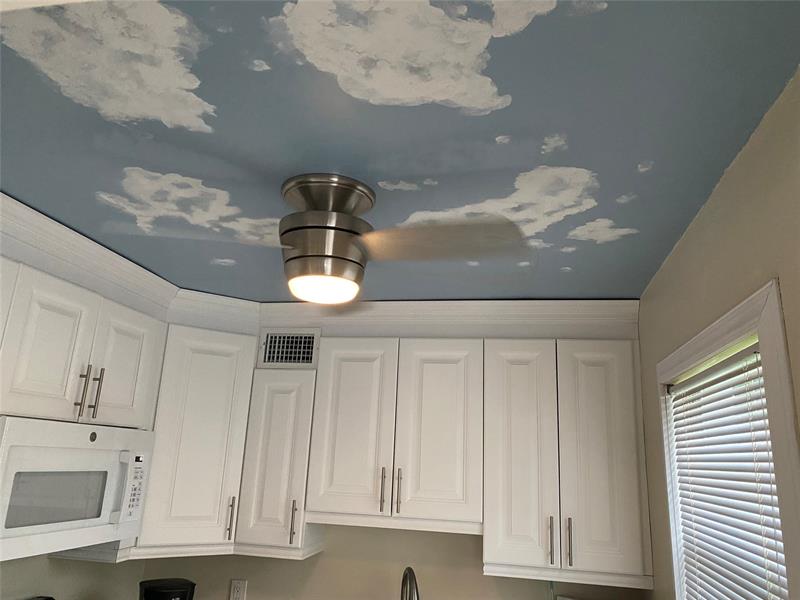 Image 11 of 43 For 209 Ventnor M  209